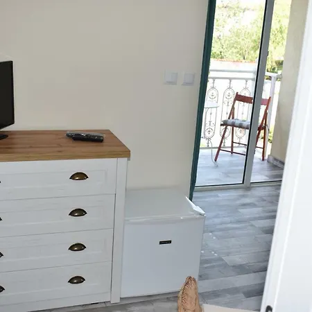 синя луна 4*