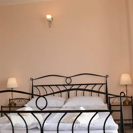 синя луна Лозенец