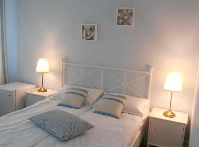 синя луна Gasthuis 4*