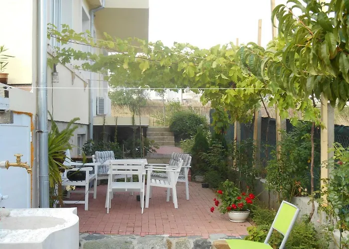 синя луна Lozenets