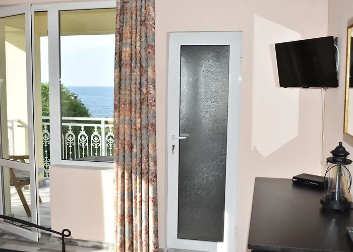 Gasthuis синя луна 4*