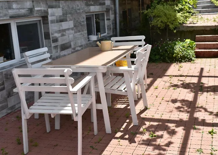 синя луна Lozenets